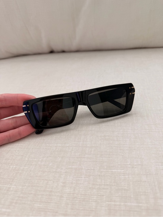 D Black Rectangular Sunglasses main image 5